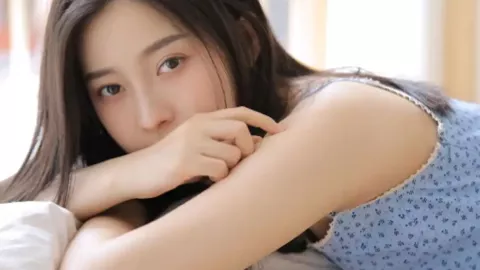 戍边战士返校上课